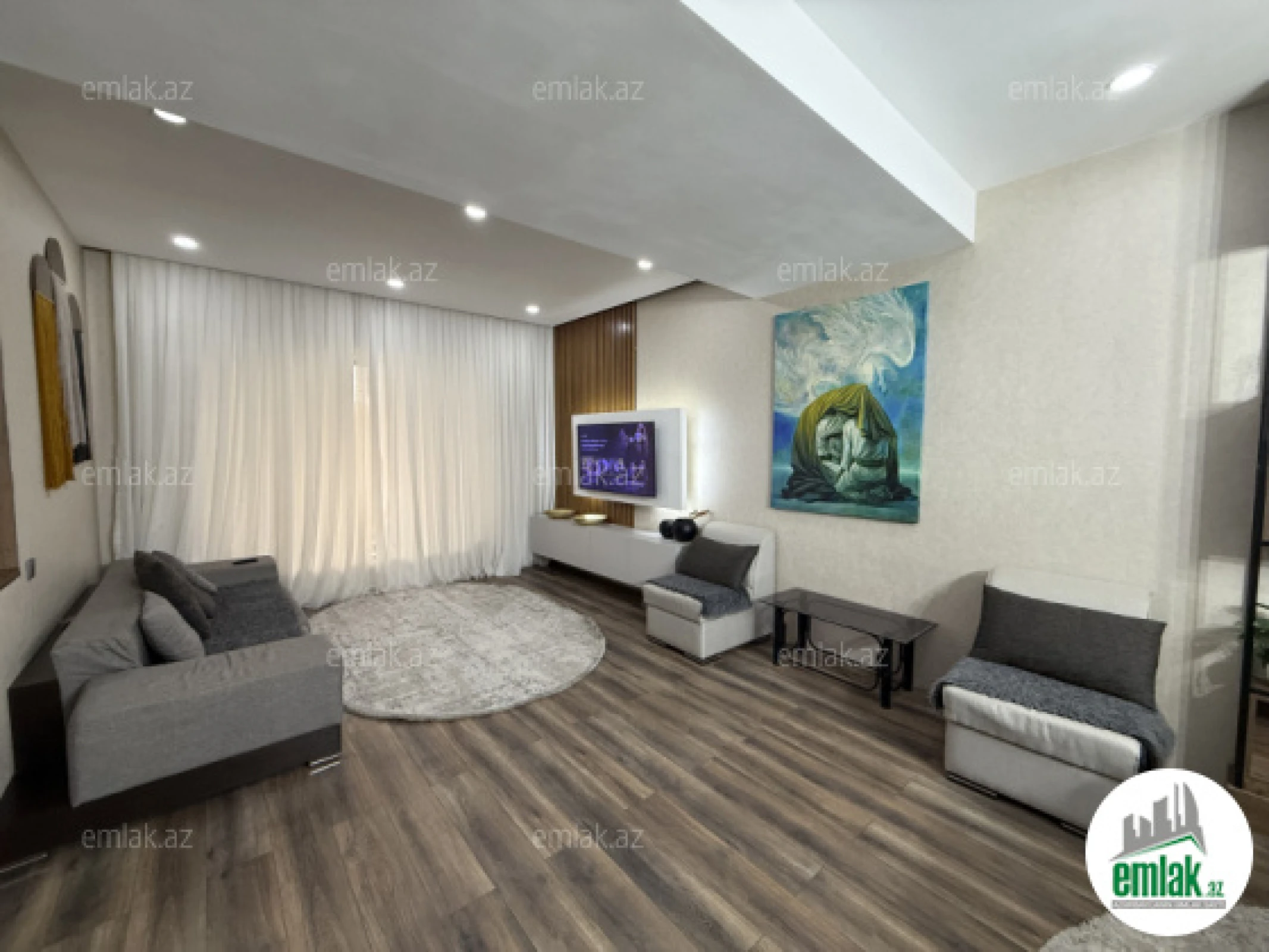 Satılır 7 otaqlı mənzil 220 m²