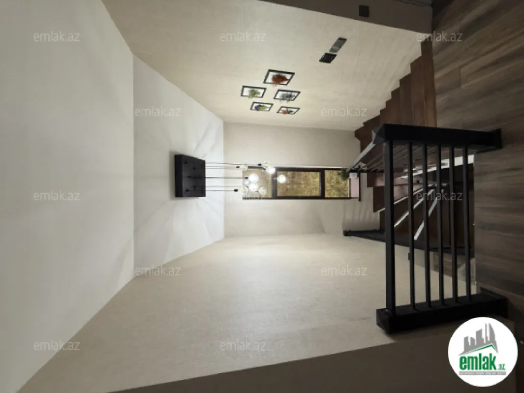 Satılır 7 otaqlı mənzil 220 m²