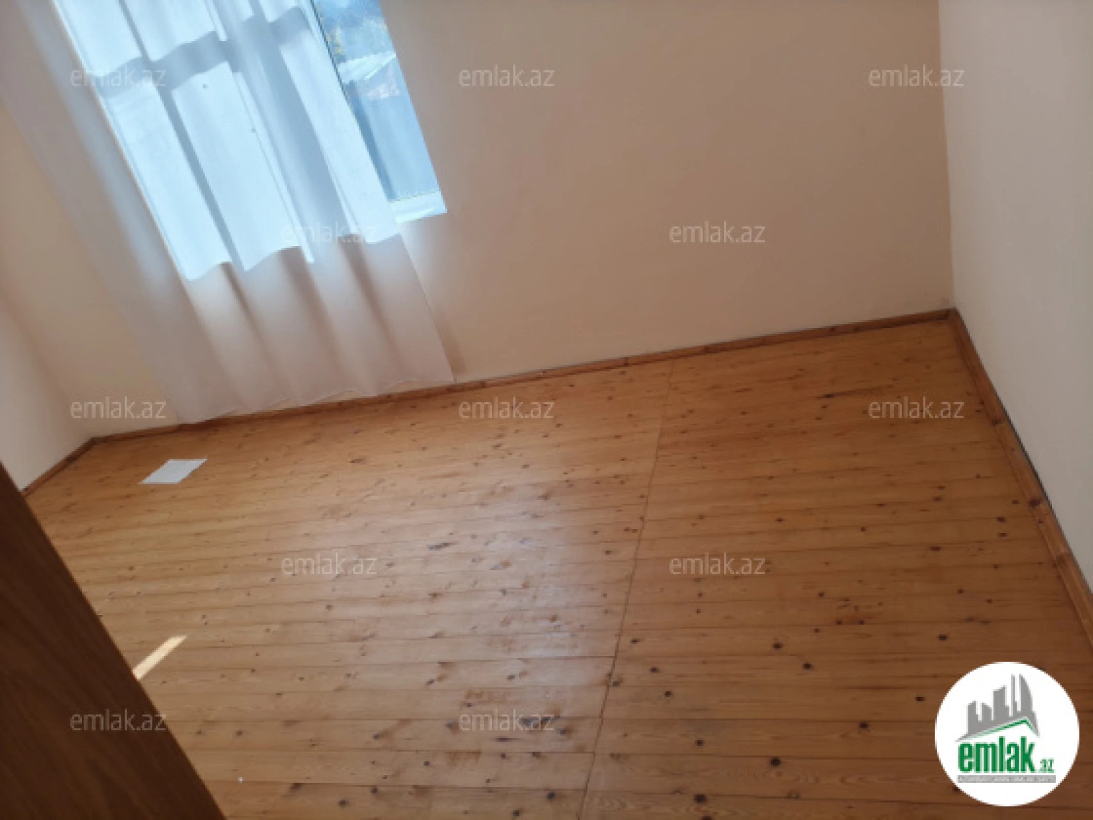 Satılır 4 otaqlı həyət evi 165 m²