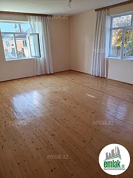 Satılır 4 otaqlı həyət evi 165 m²