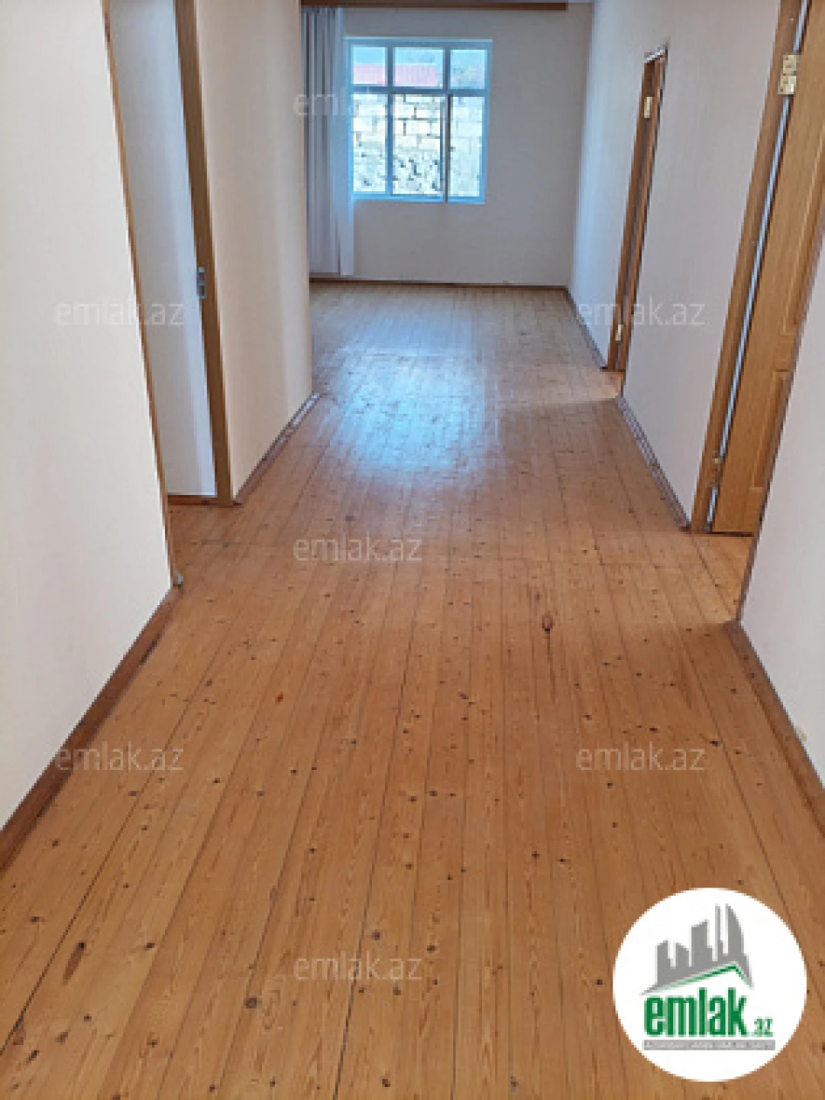 Satılır 4 otaqlı həyət evi 165 m²