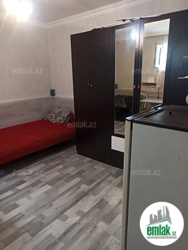 Satılır 1 otaqlı köhnə tikili 20 m²