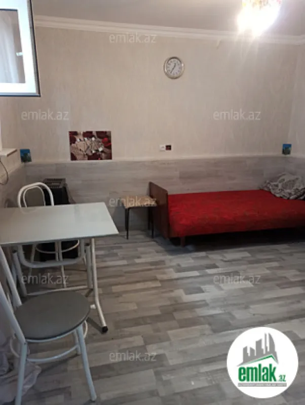 Satılır 1 otaqlı köhnə tikili 20 m²