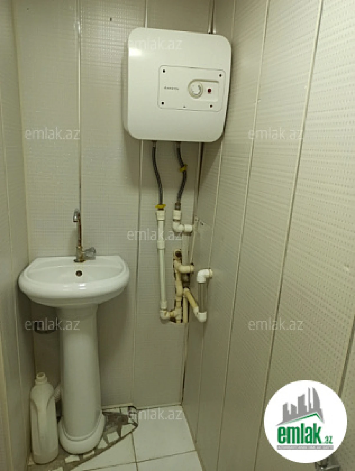 Satılır 1 otaqlı köhnə tikili 20 m²