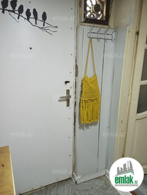 Satılır 1 otaqlı köhnə tikili 20 m²