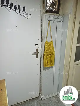 Satılır 1 otaqlı köhnə tikili 20 m²