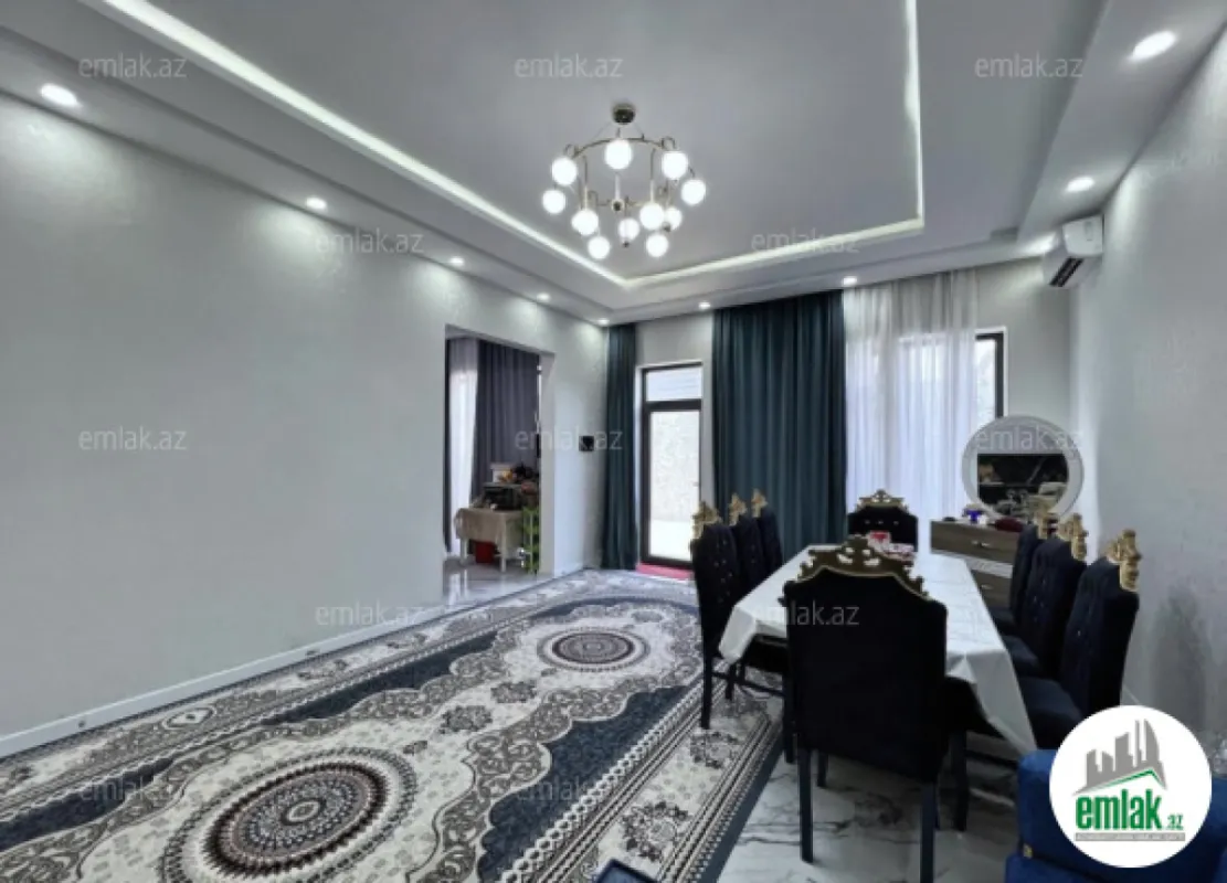 Satılır 4 otaqlı mənzil 140 m²