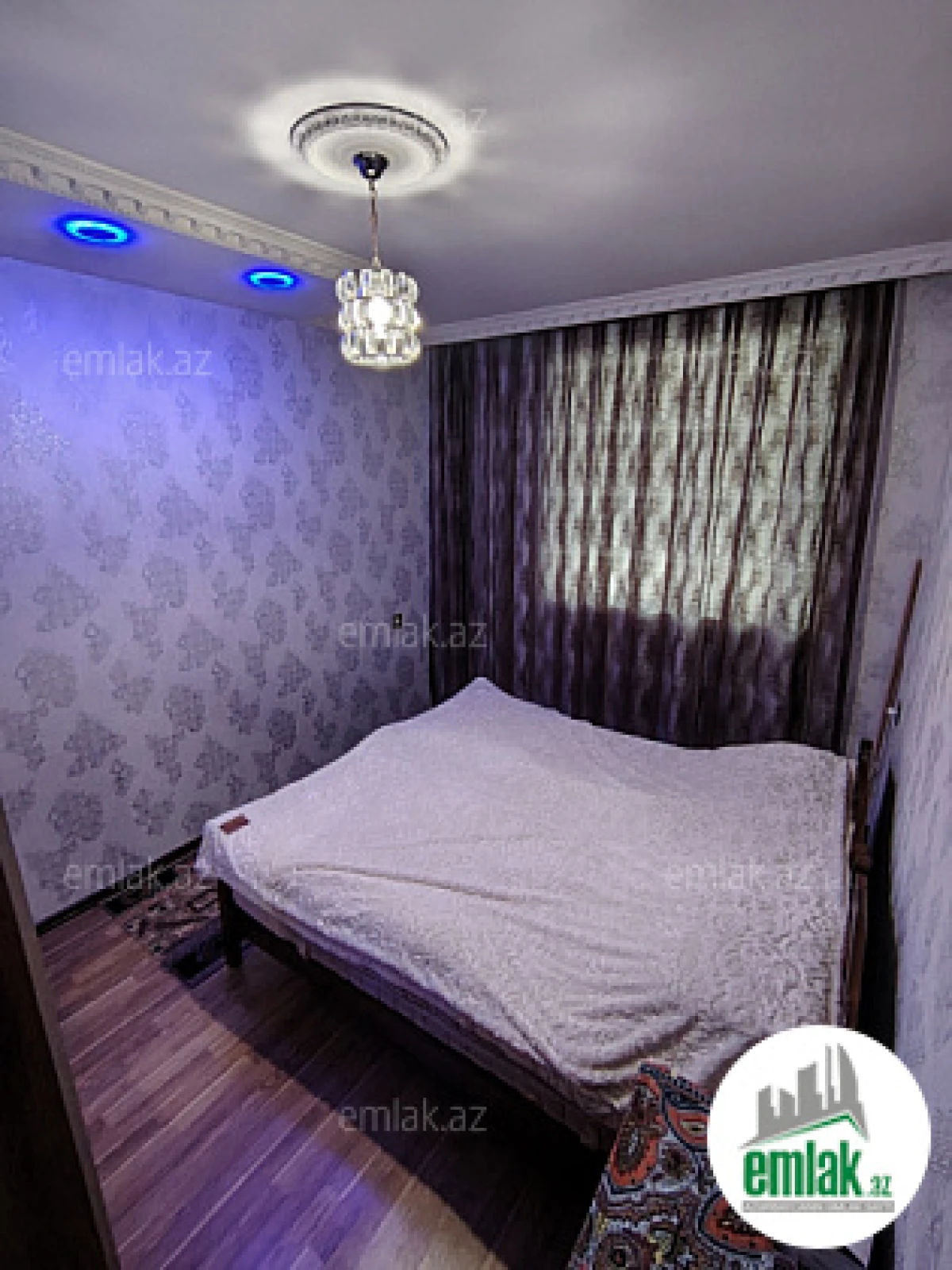 Satılır 3 otaqlı köhnə tikili 60 m²