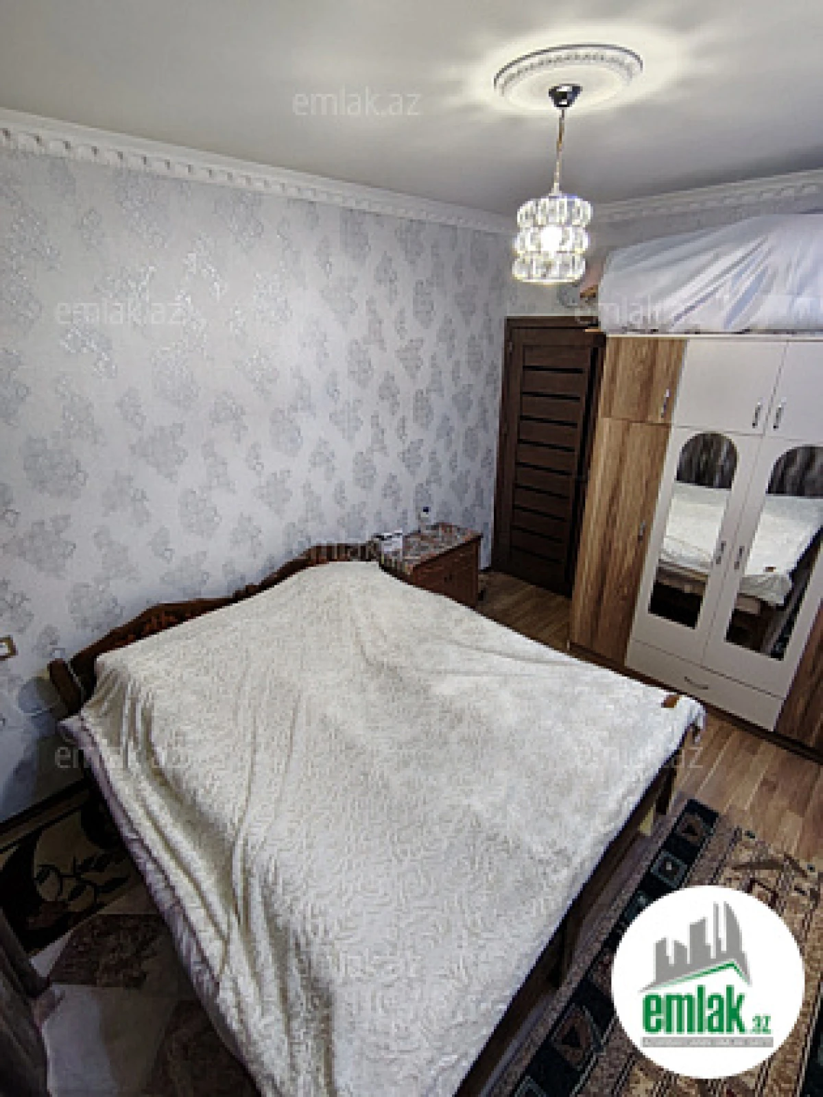 Satılır 3 otaqlı köhnə tikili 60 m²