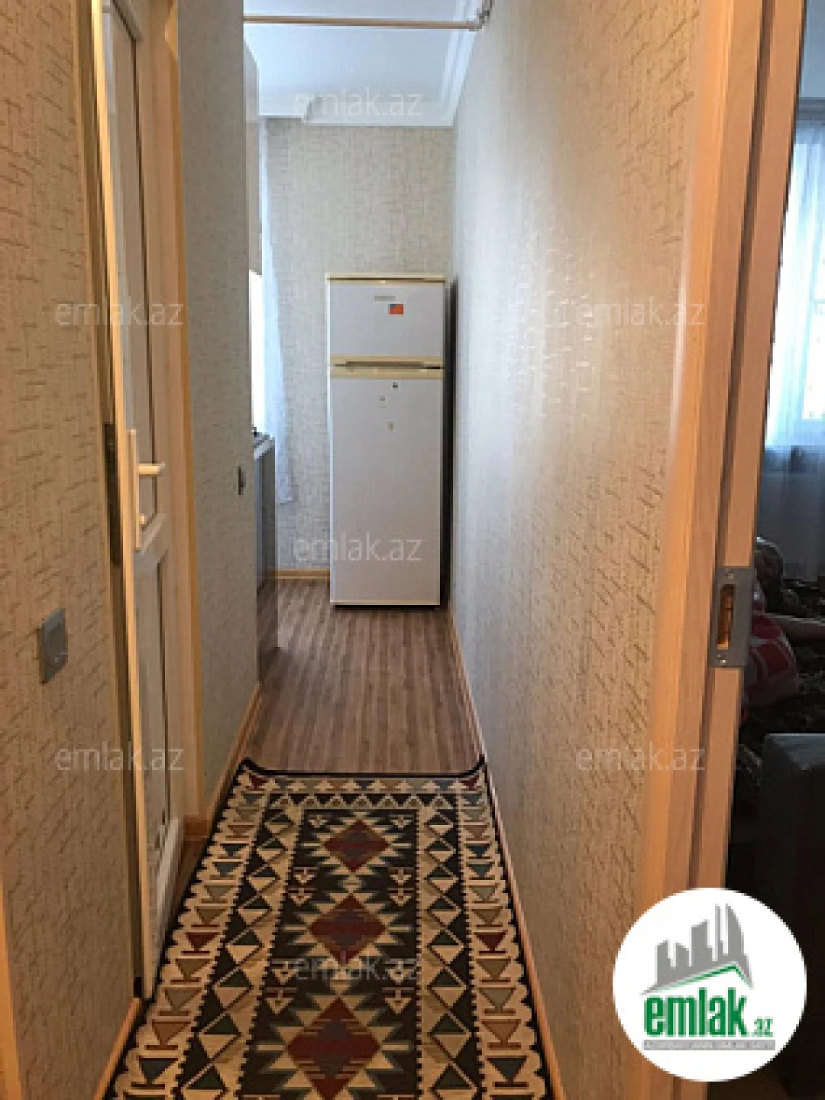 Satılır 3 otaqlı yeni tikili 40 m²