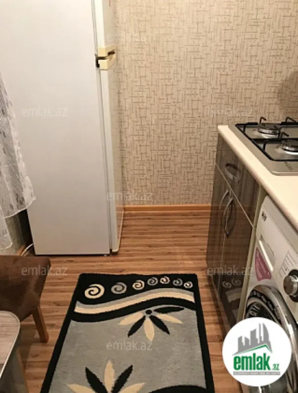 Satılır 3 otaqlı yeni tikili 40 m²