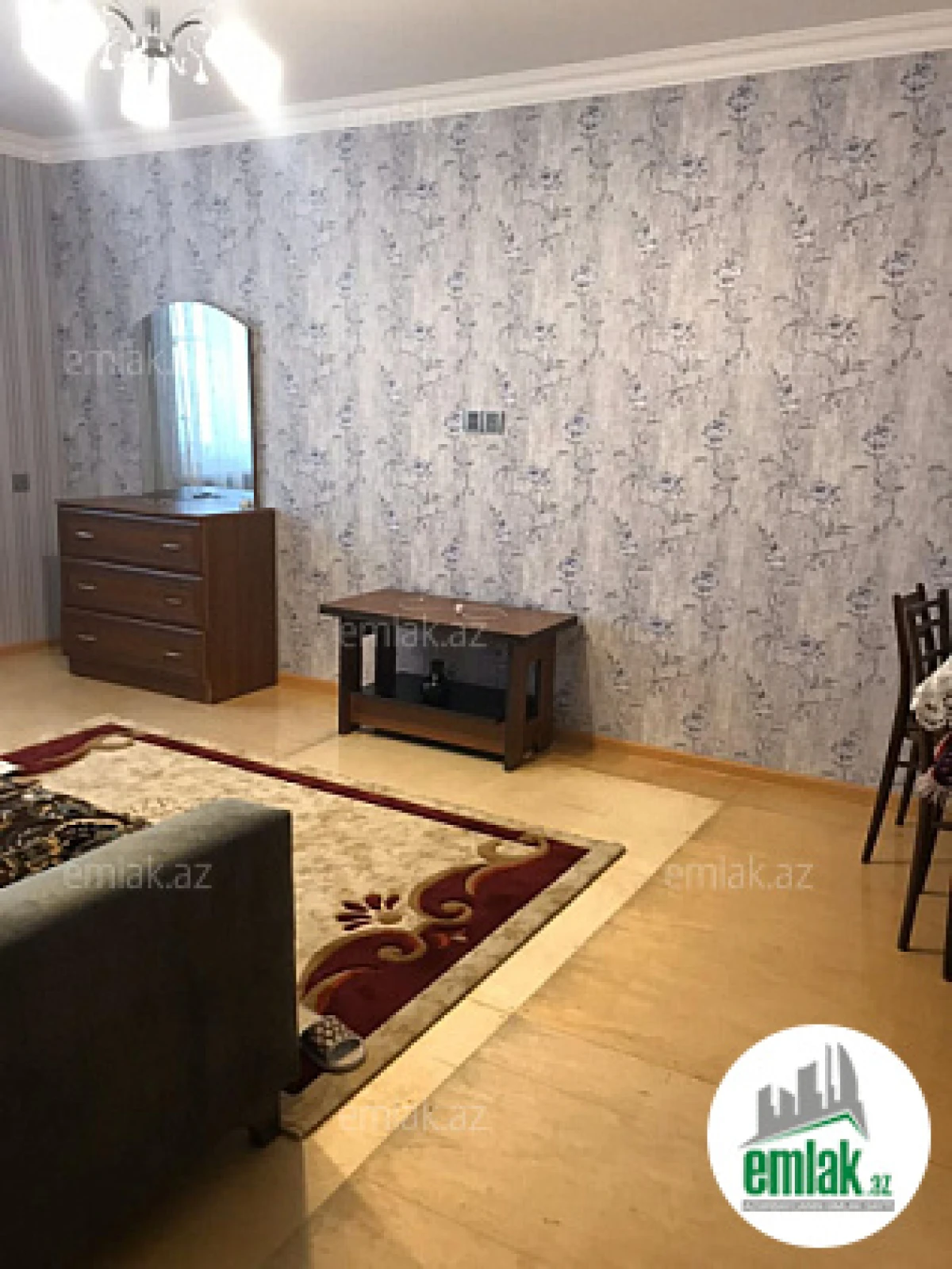 Satılır 3 otaqlı yeni tikili 40 m²