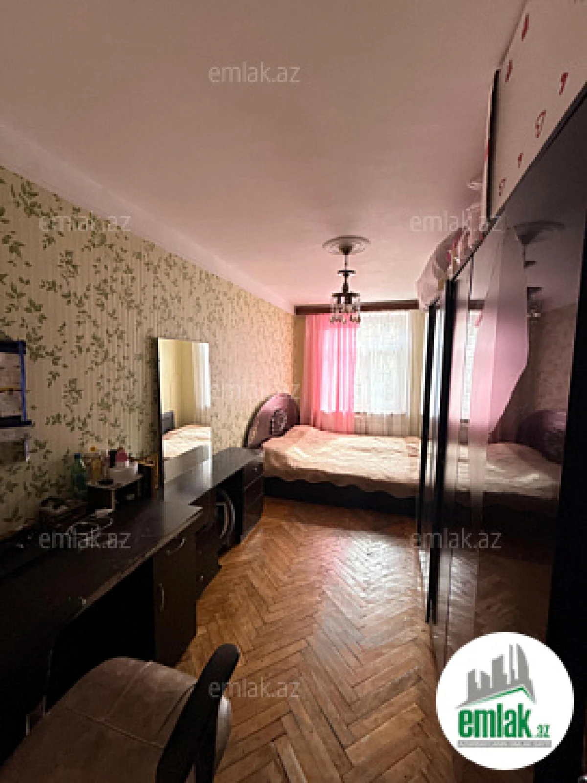 Satılır 3 otaqlı köhnə tikili 75 m²