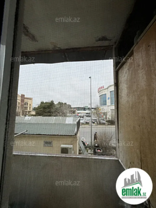 Satılır 3 otaqlı köhnə tikili 75 m²