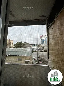 Satılır 3 otaqlı köhnə tikili 75 m²