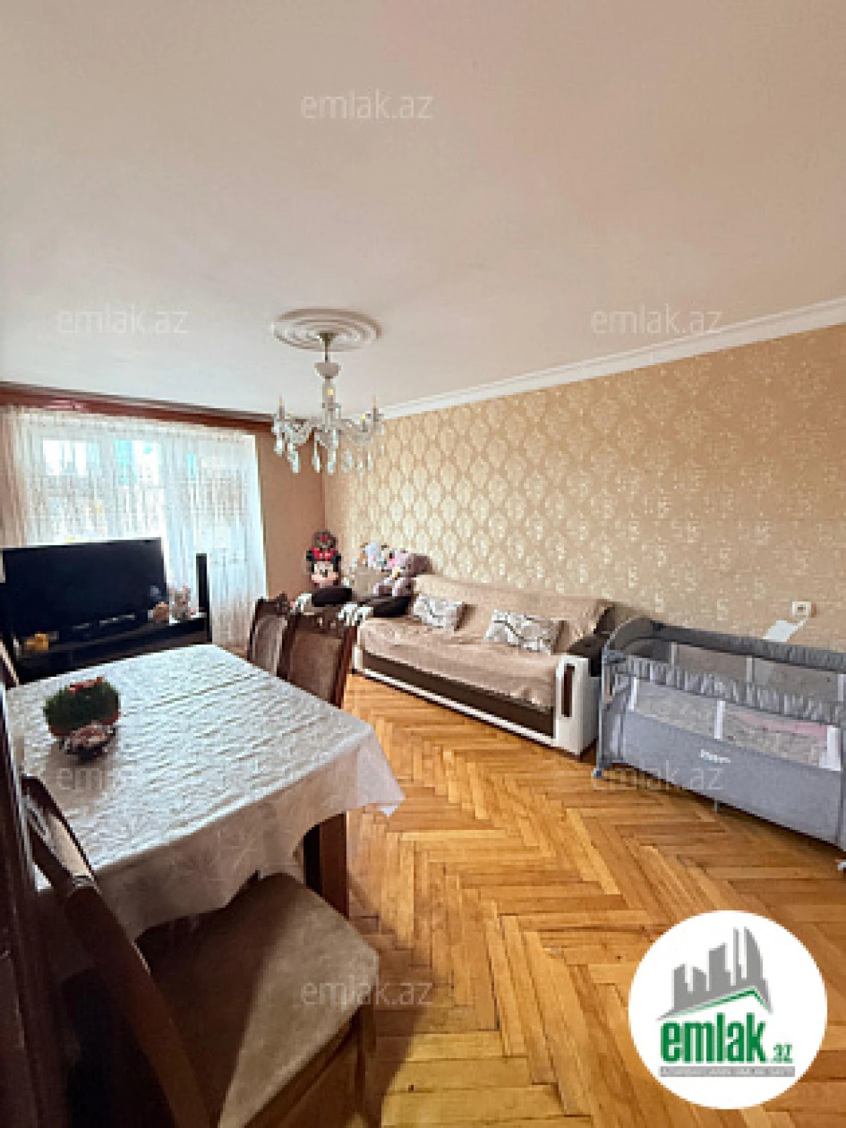 Satılır 3 otaqlı köhnə tikili 75 m²