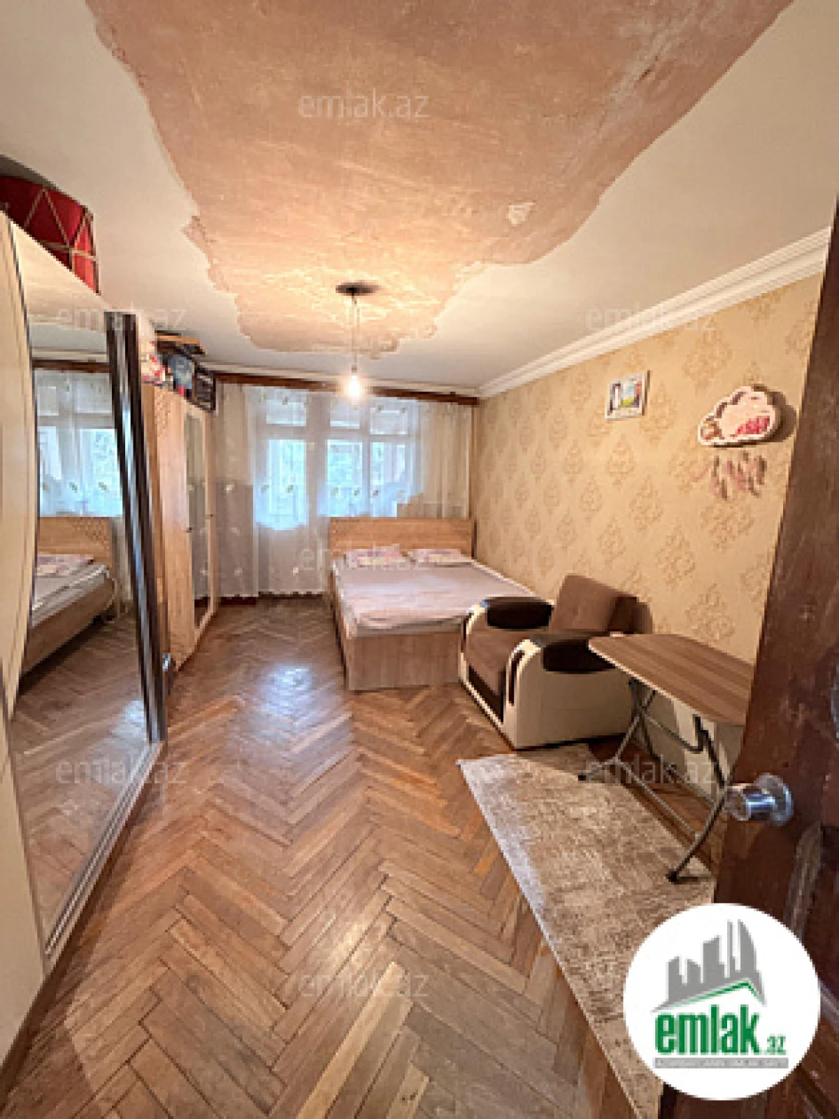 Satılır 3 otaqlı köhnə tikili 75 m²