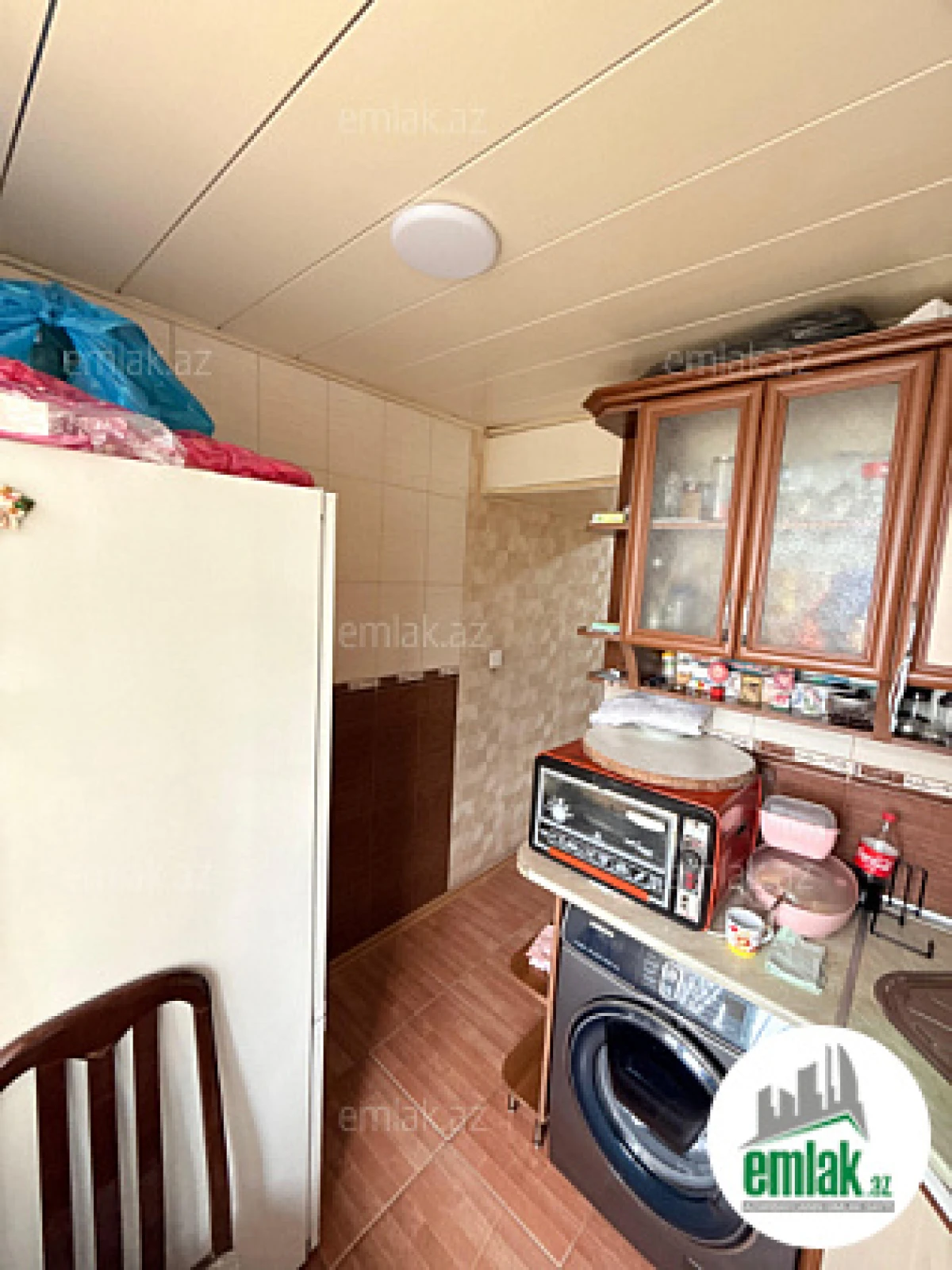 Satılır 3 otaqlı köhnə tikili 75 m²