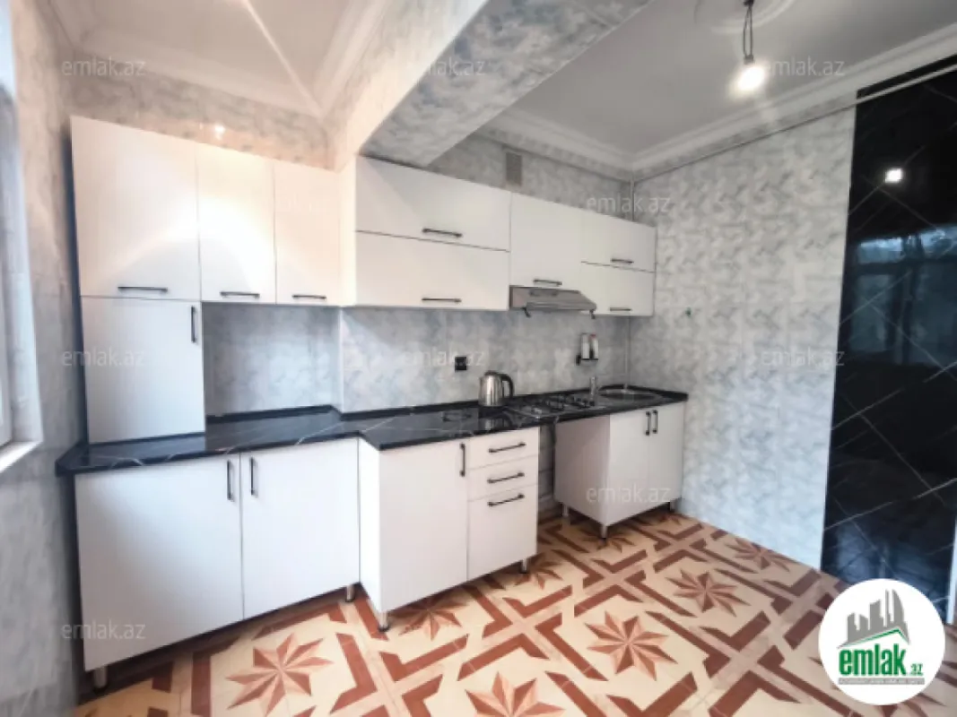 Satılır 3 otaqlı köhnə tikili 90 m²