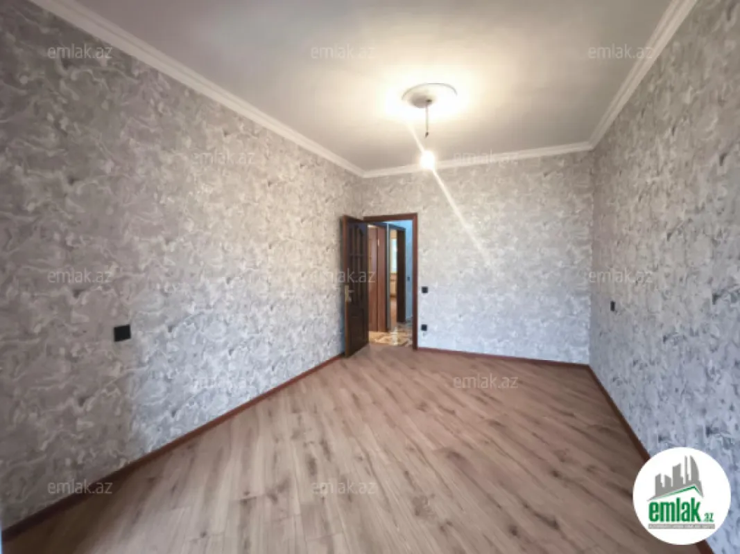 Satılır 3 otaqlı köhnə tikili 90 m²