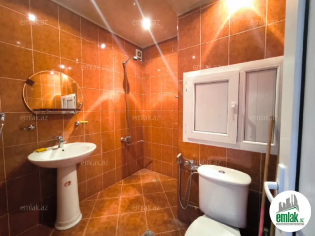 Satılır 3 otaqlı köhnə tikili 90 m²