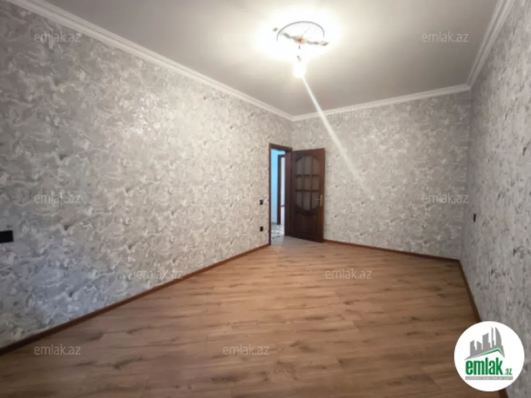 Satılır 3 otaqlı köhnə tikili 90 m²