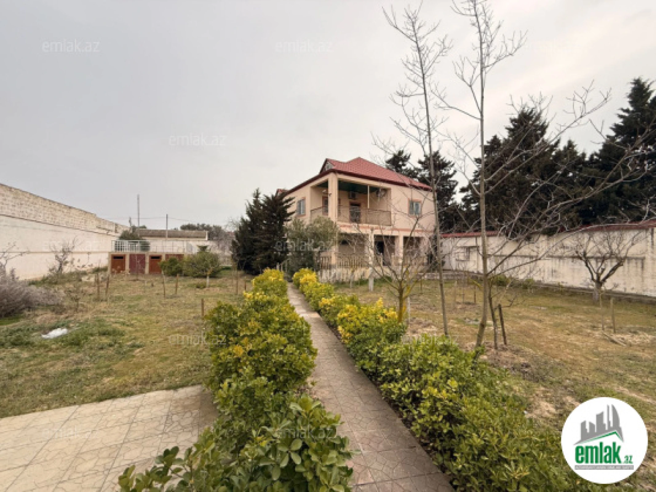 Satılır torpaq sahəsi 12 m²