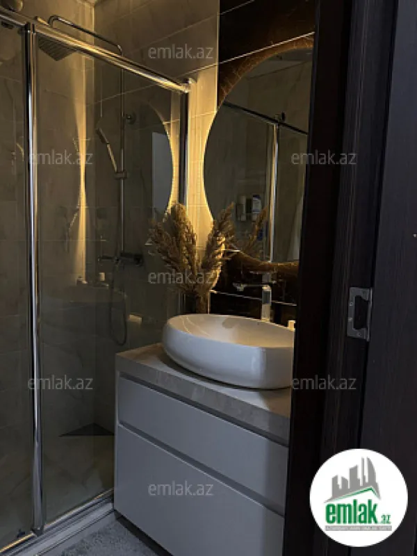 Satılır 3 otaqlı yeni tikili 105 m²