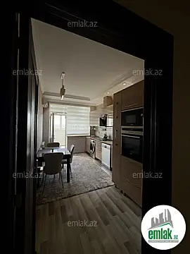 Satılır 3 otaqlı yeni tikili 105 m²
