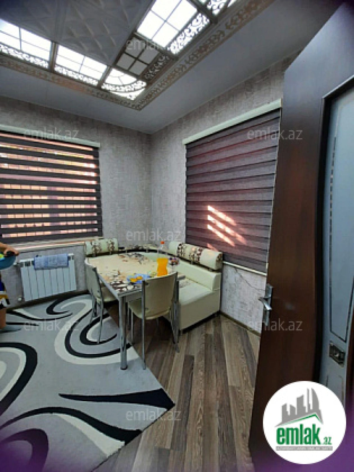 Satılır 5 otaqlı həyət evi 200 m²