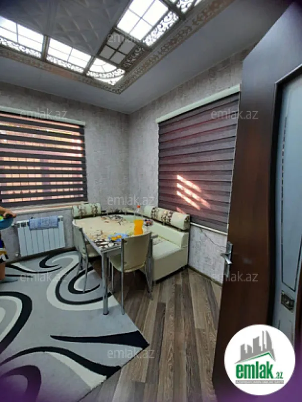 Satılır 5 otaqlı həyət evi 200 m²