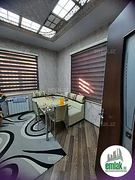 Satılır 5 otaqlı həyət evi 200 m²