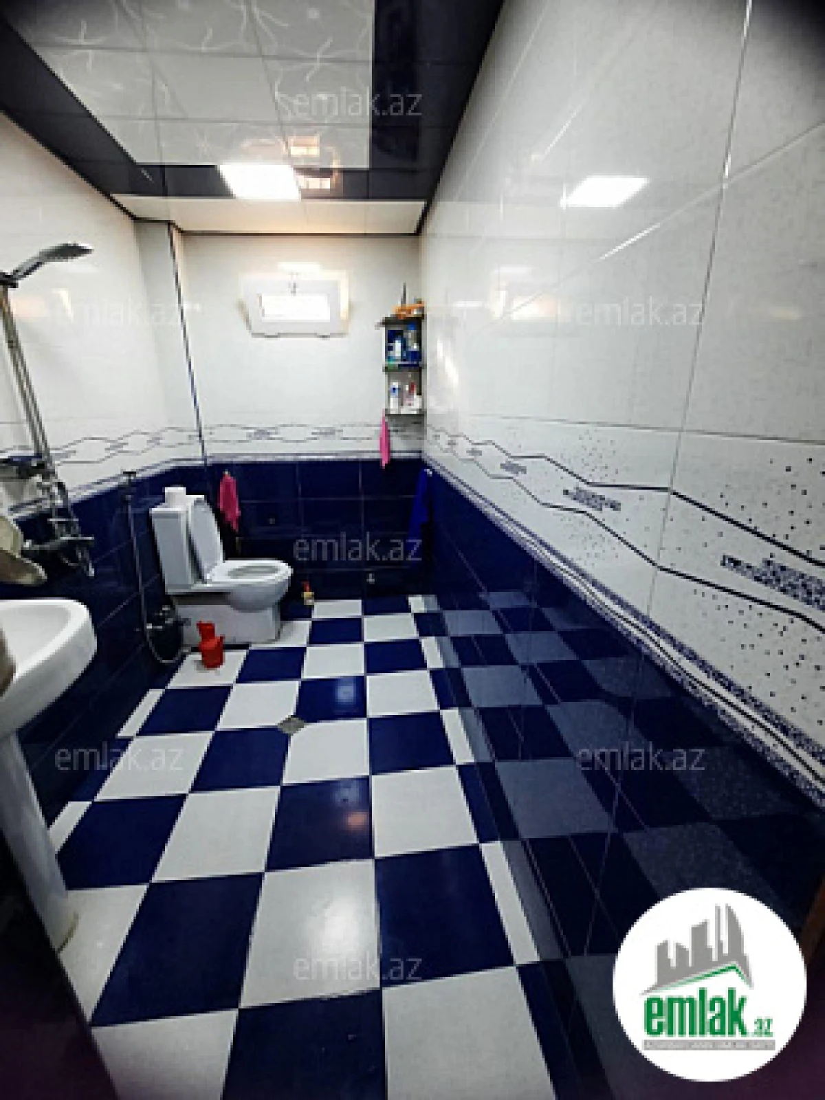 Satılır 5 otaqlı həyət evi 200 m²