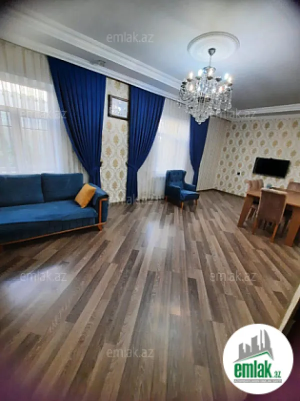 Satılır 5 otaqlı həyət evi 200 m²