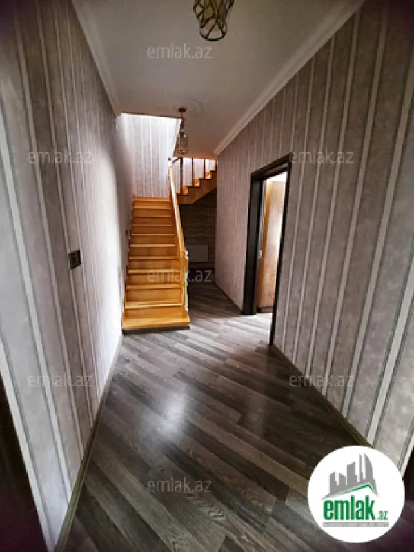 Satılır 5 otaqlı həyət evi 200 m²