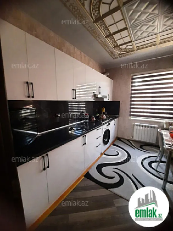 Satılır 5 otaqlı həyət evi 200 m²