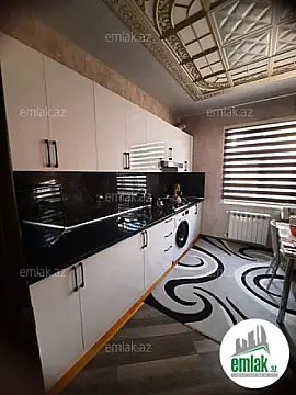 Satılır 5 otaqlı həyət evi 200 m²