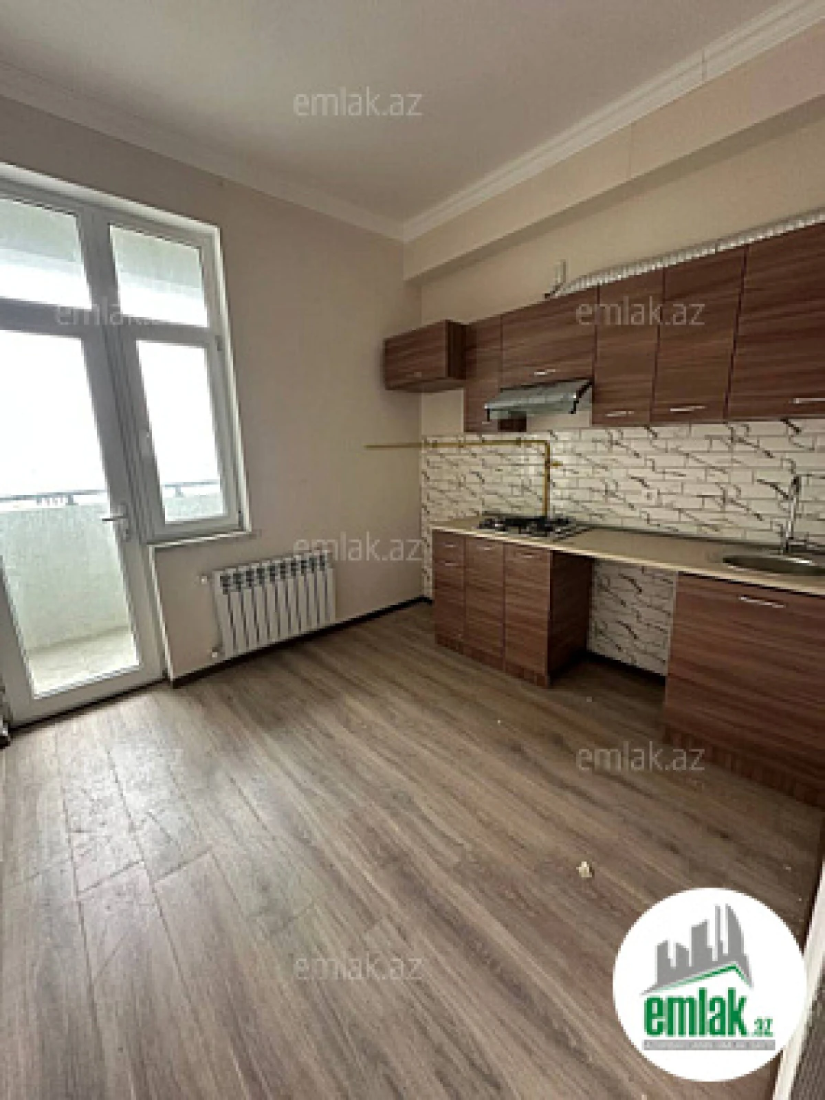 Satılır 3 otaqlı yeni tikili 77 m²