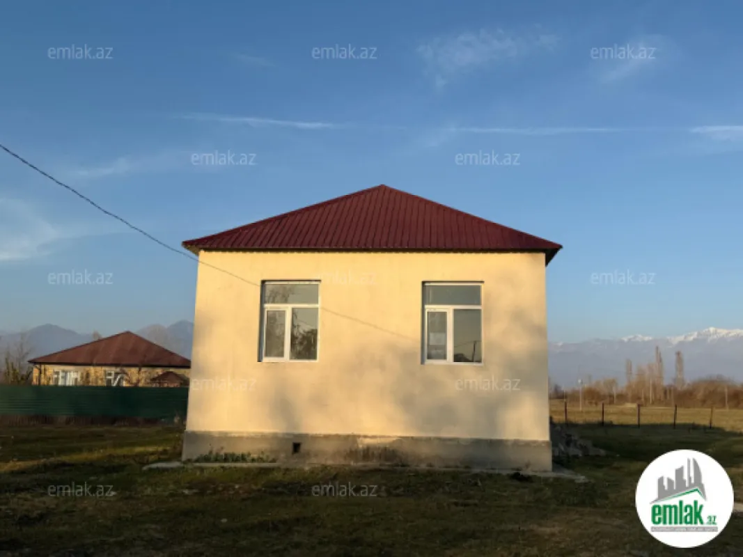 Satılır 3 otaqlı mənzil 47.4 m²