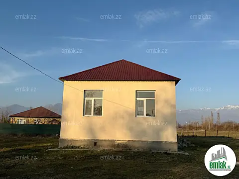 Satılır 3 otaqlı mənzil 47.4 m²
