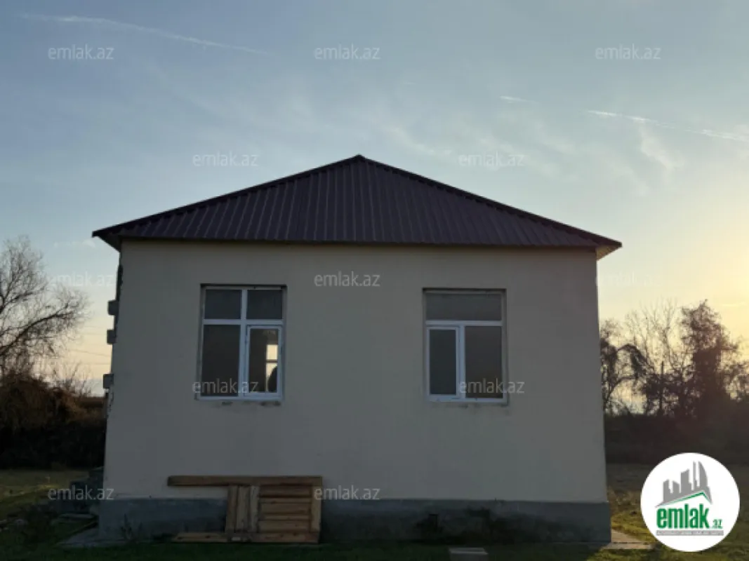 Satılır 3 otaqlı mənzil 47.4 m²