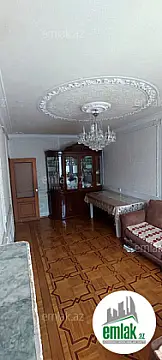 Satılır 4 otaqlı köhnə tikili 120 m²