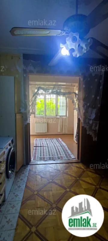 Satılır 4 otaqlı köhnə tikili 120 m²