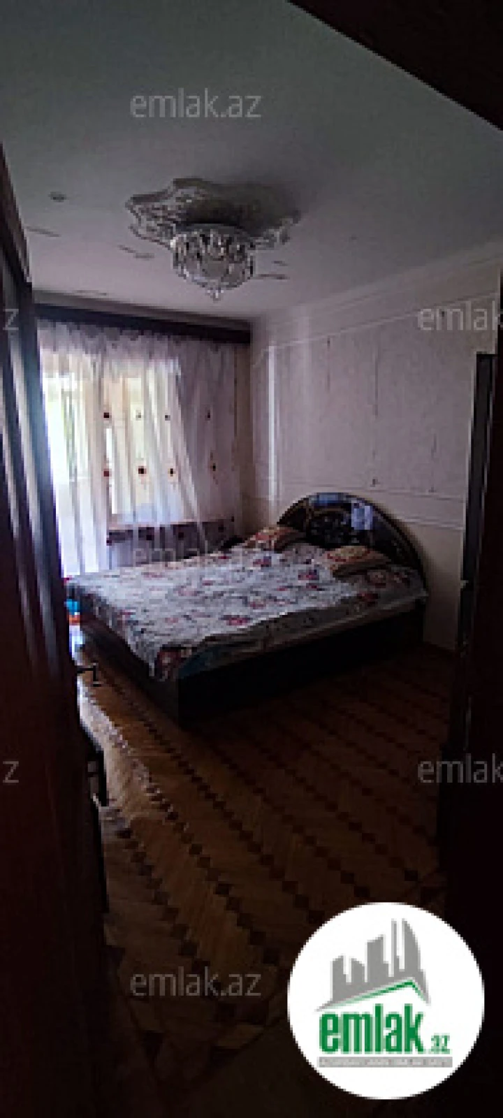 Satılır 4 otaqlı köhnə tikili 120 m²