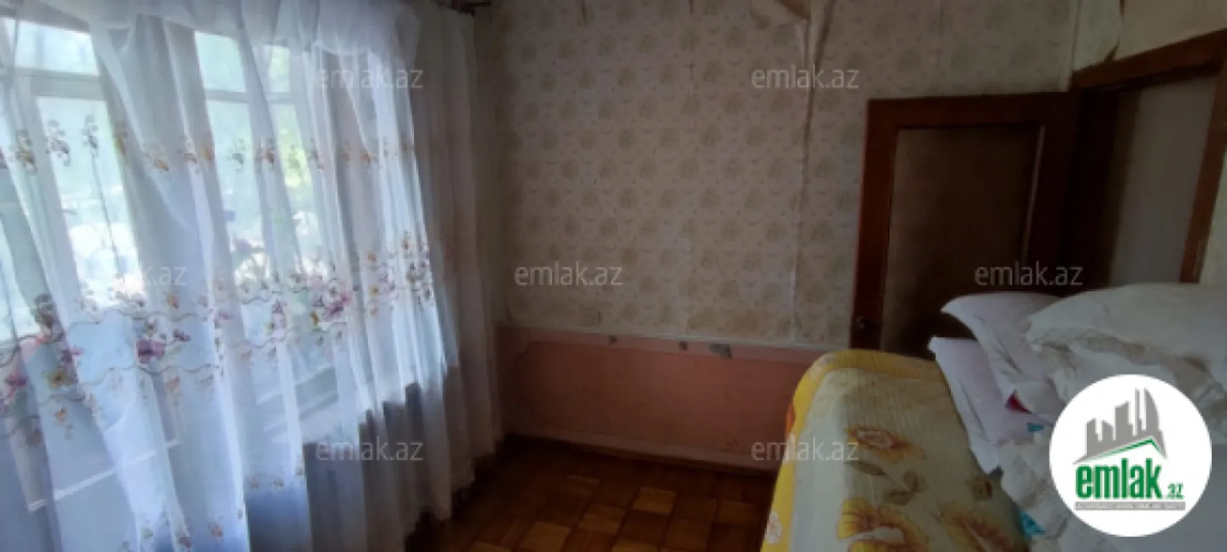 Satılır 4 otaqlı köhnə tikili 120 m²