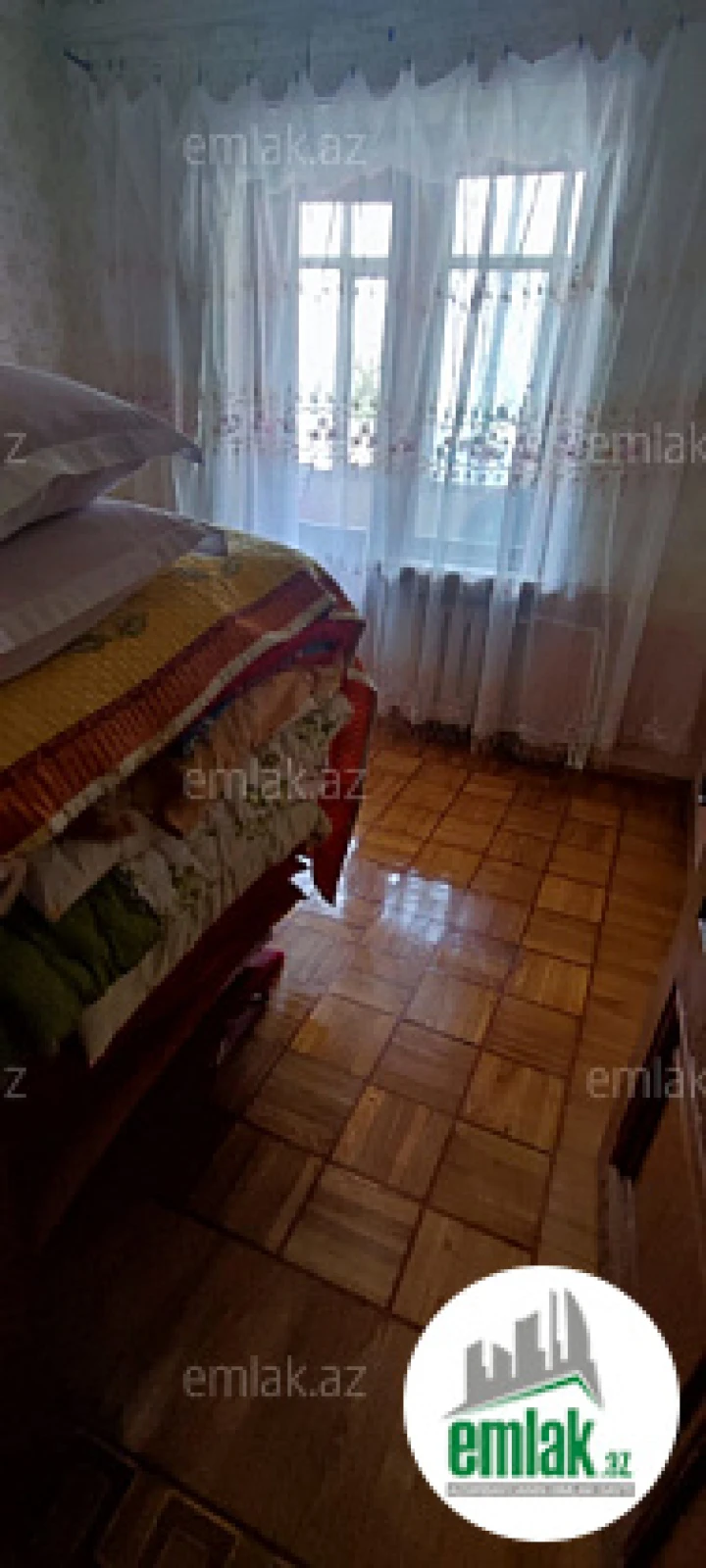 Satılır 4 otaqlı köhnə tikili 120 m²