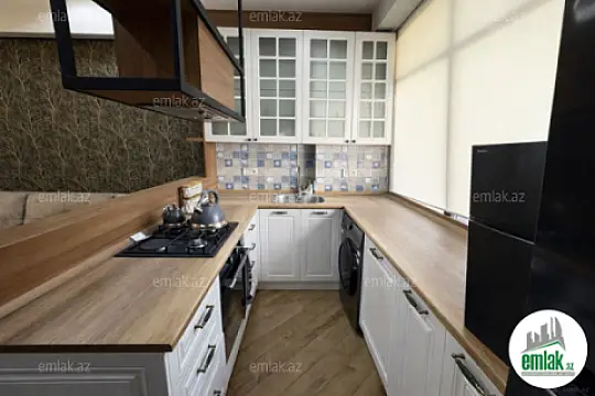 Satılır 3 otaqlı yeni tikili 85 m²