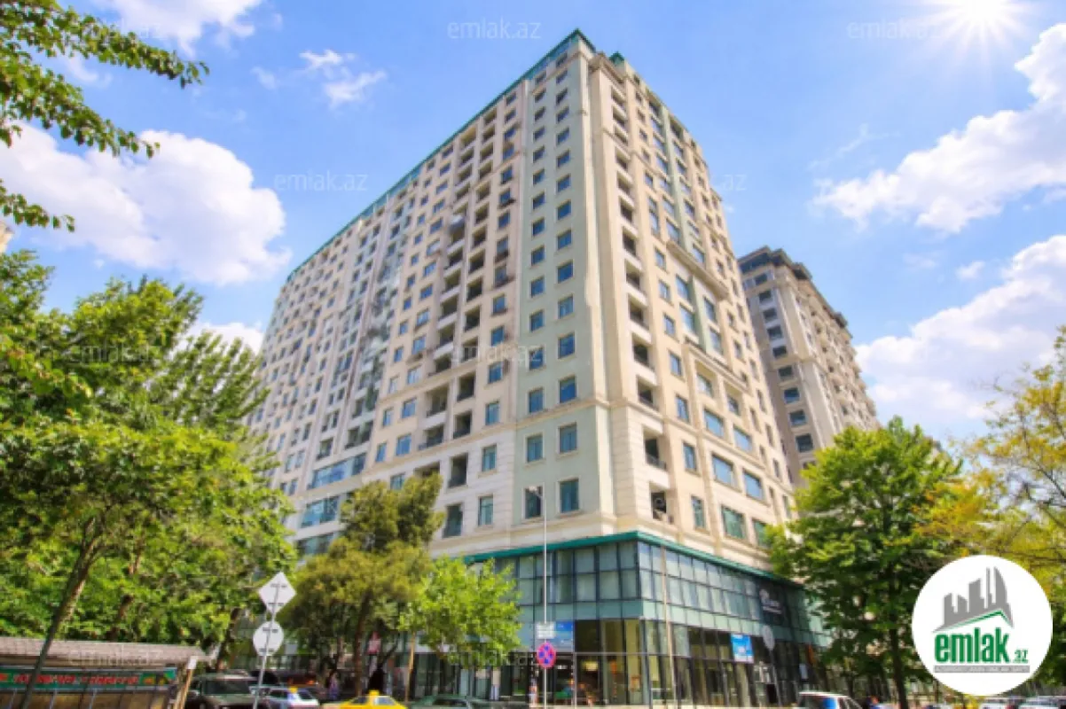 Satılır 3 otaqlı yeni tikili 85 m²