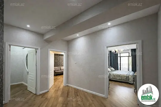 Satılır 3 otaqlı yeni tikili 85 m²