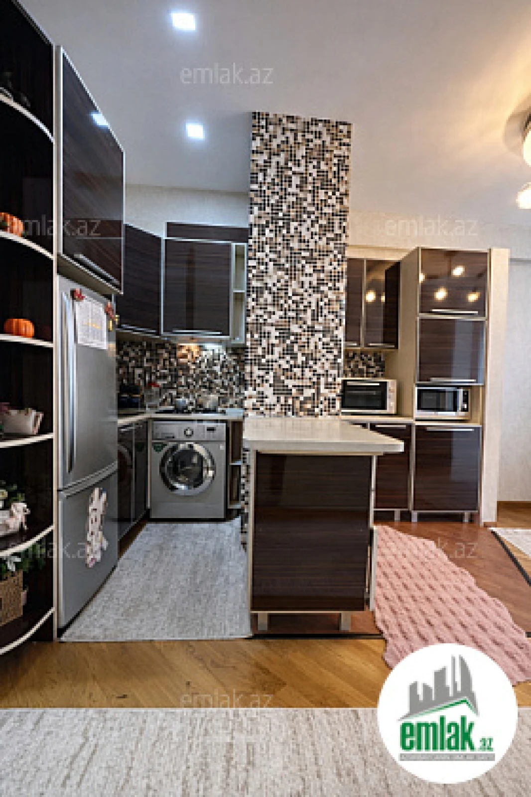 Satılır 2 otaqlı yeni tikili 60 m²